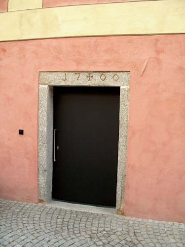 IM001122